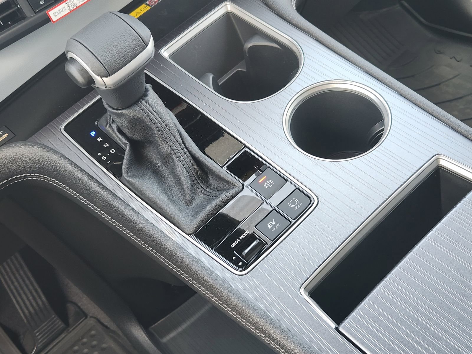 New 2026 Toyota Sienna XLE FWD image 19