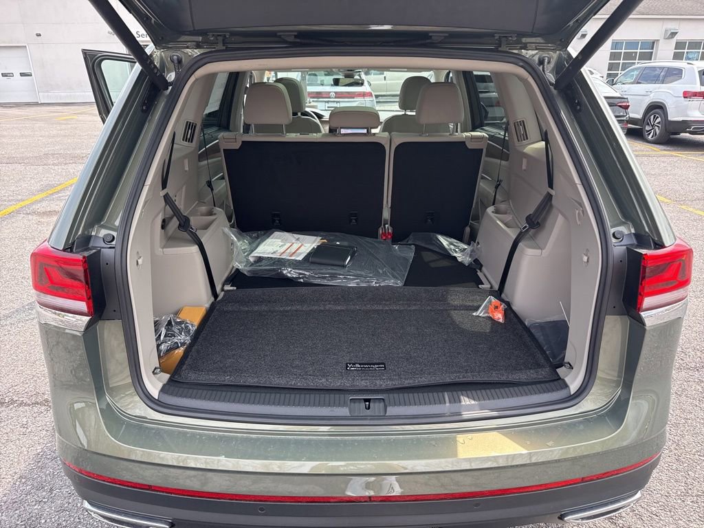 New 2026 Volkswagen Atlas SE image 16