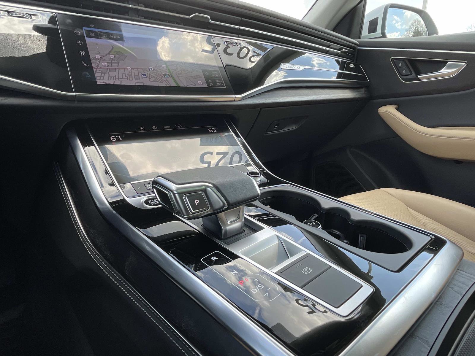 Used 2025 Audi Q8 Premium Plus image 31