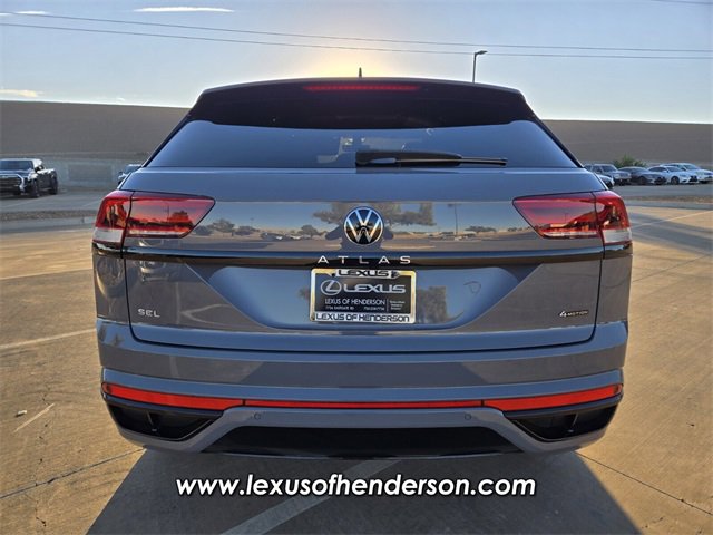 Used 2023 Volkswagen Atlas Cross Sport SEL R-Line image 5