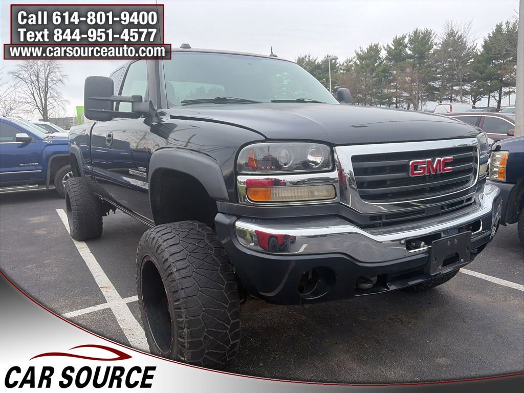 Used 2005 GMC Sierra 2500 SLT w/ Heavy-Duty Power Package image 3