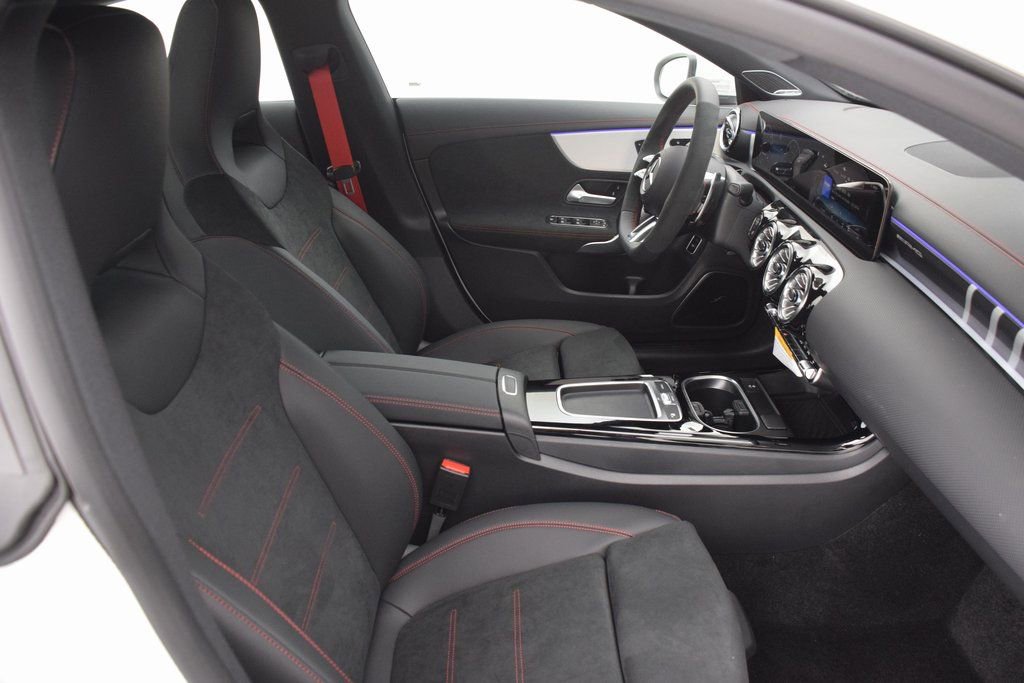 New 2026 Mercedes-Benz CLA 35 AMG 4MATIC image 15