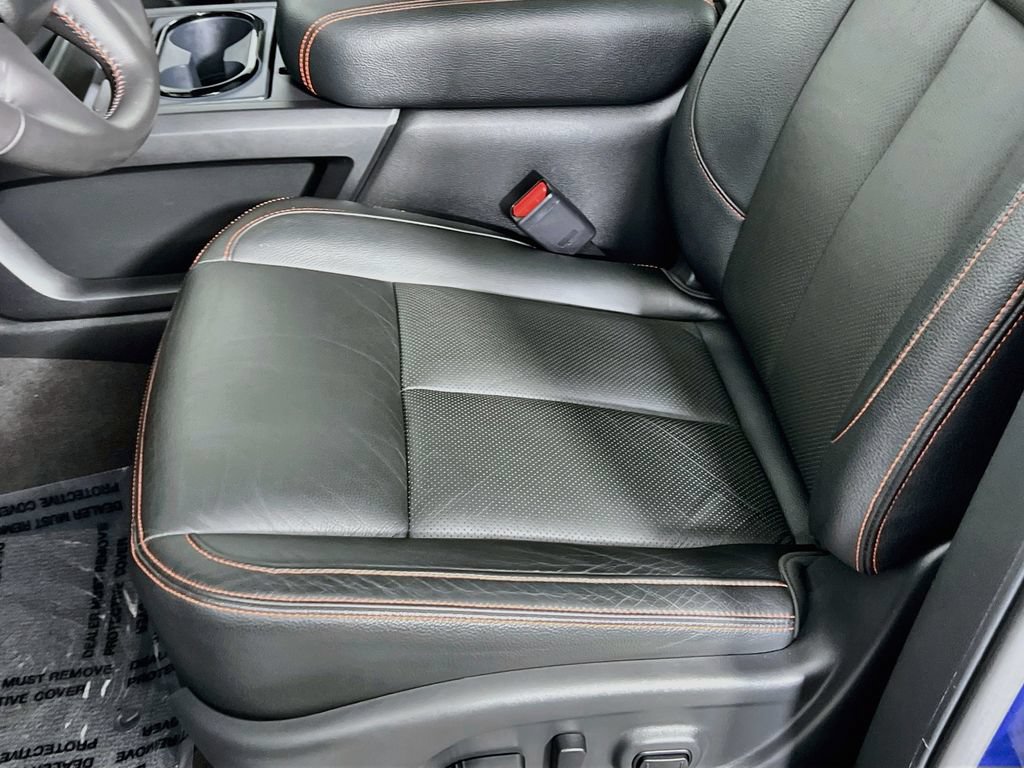 Used 2021 Nissan Titan PRO-4X w/ Pro-4x Convenience Package AWD/4WD image 19