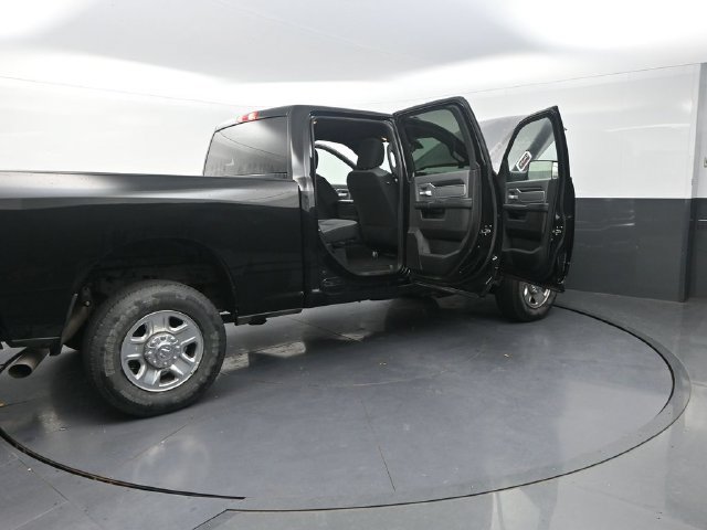 Used 2022 RAM 2500 Big Horn AWD/4WD image 37