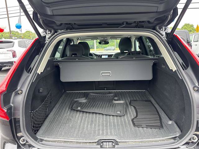 Used 2022 Volvo XC60 B6 Inscription w/ Advanced Package AWD/4WD image 14