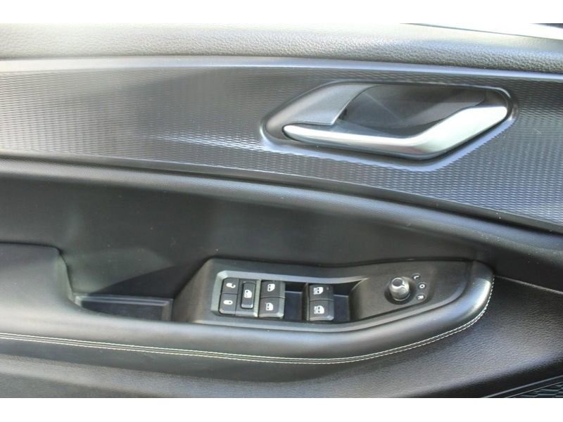 Used 2023 Jeep Grand Cherokee Altitude AWD/4WD image 20