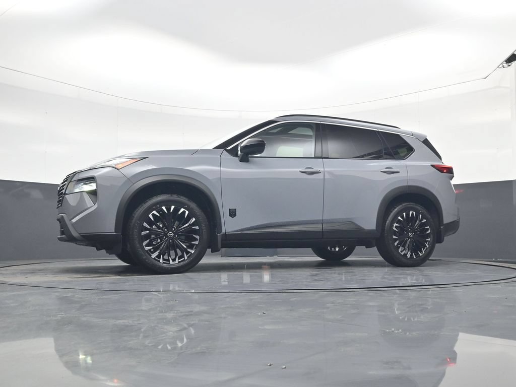 Used 2026 Nissan Rogue Dark Armor FWD image 18