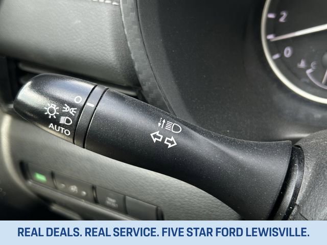 Used 2022 Nissan Sentra SV image 25