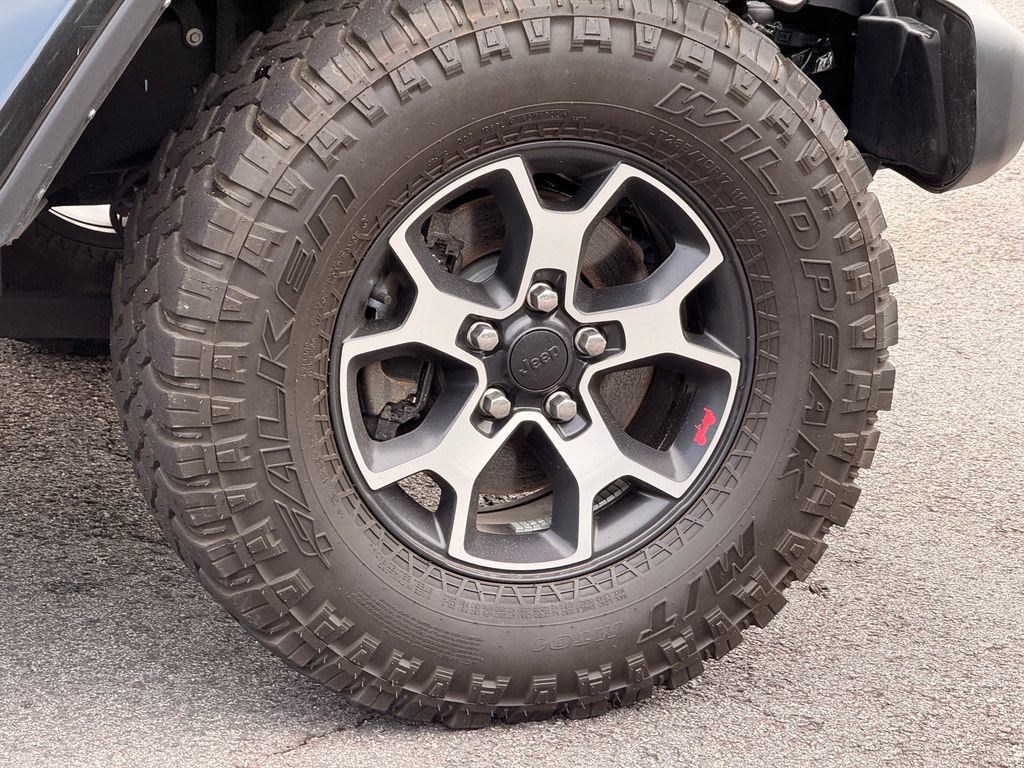 Used 2023 Jeep Wrangler Unlimited Rubicon w/ LED Lighting Group AWD/4WD image 12