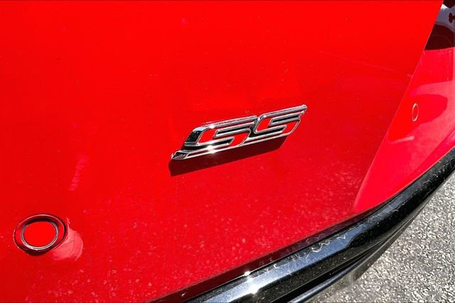 Used 2018 Chevrolet Camaro SS RWD image 7