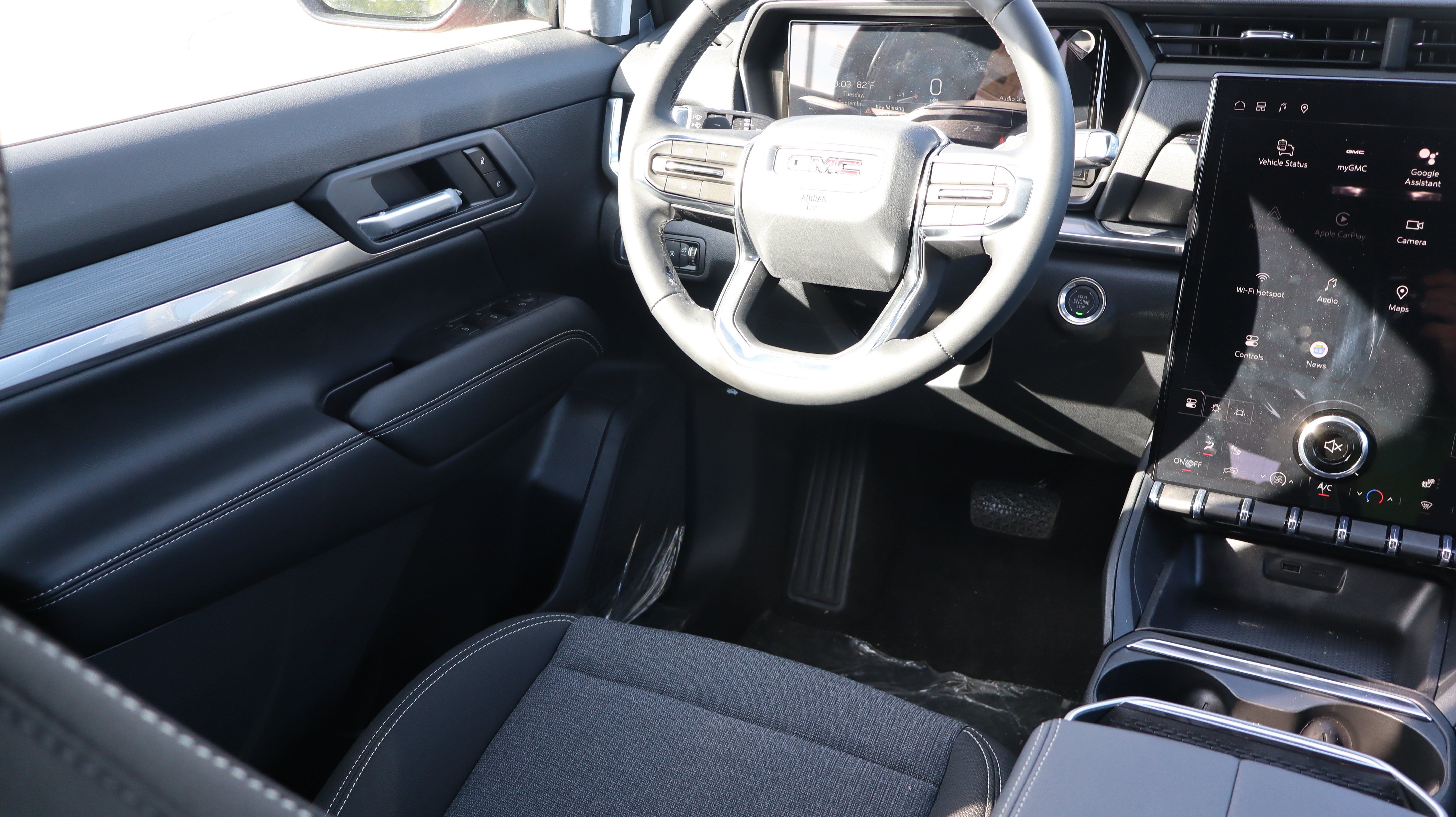 New 2026 GMC Terrain Elevation AWD/4WD image 9