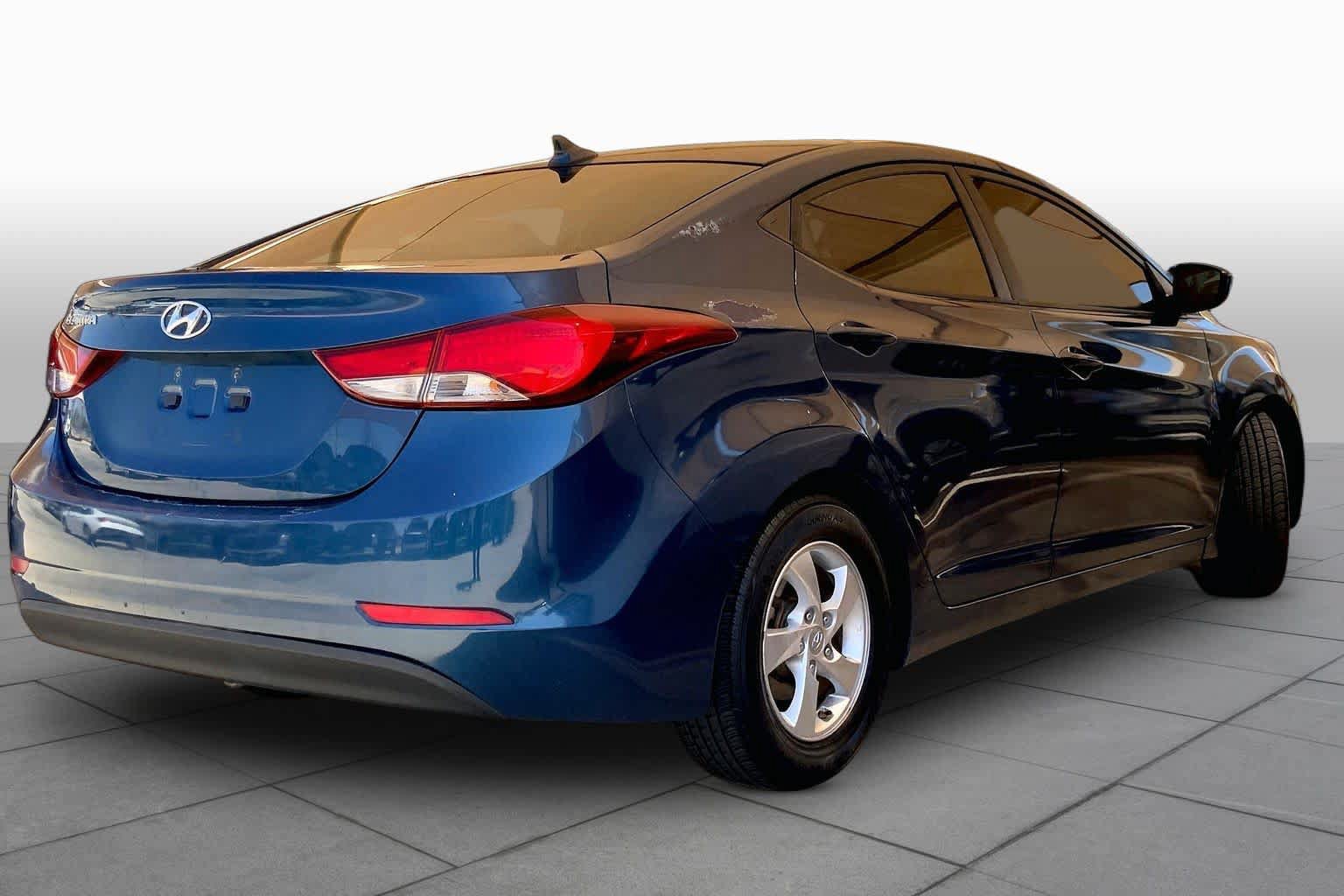 Used 2014 Hyundai Elantra SE FWD image 11