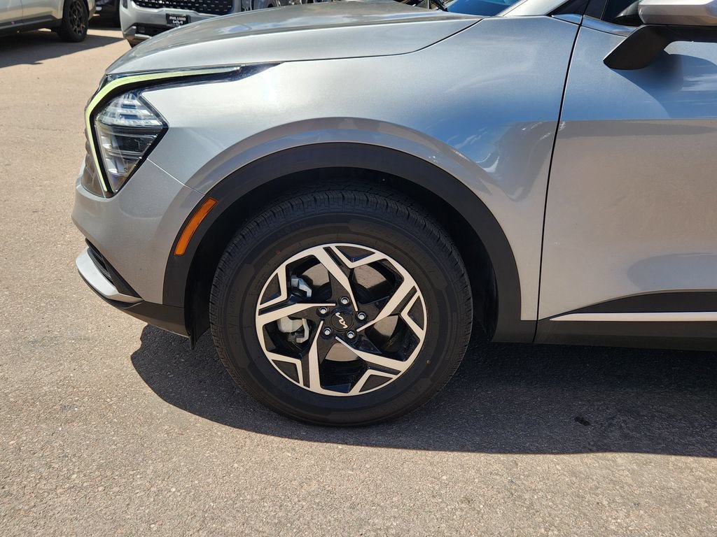 Certified 2024 Kia Sportage LX AWD/4WD image 9
