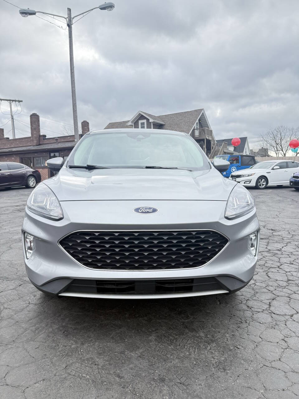 Used 2022 Ford Escape SEL image 2