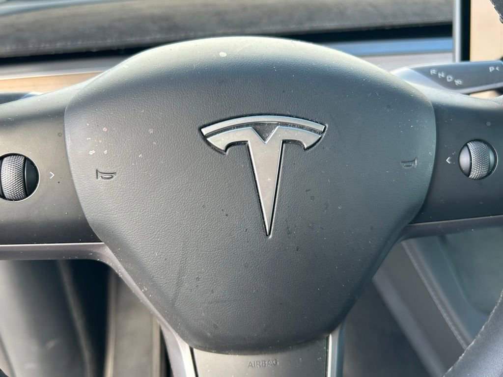 Used 2024 Tesla Model Y 2WD image 18