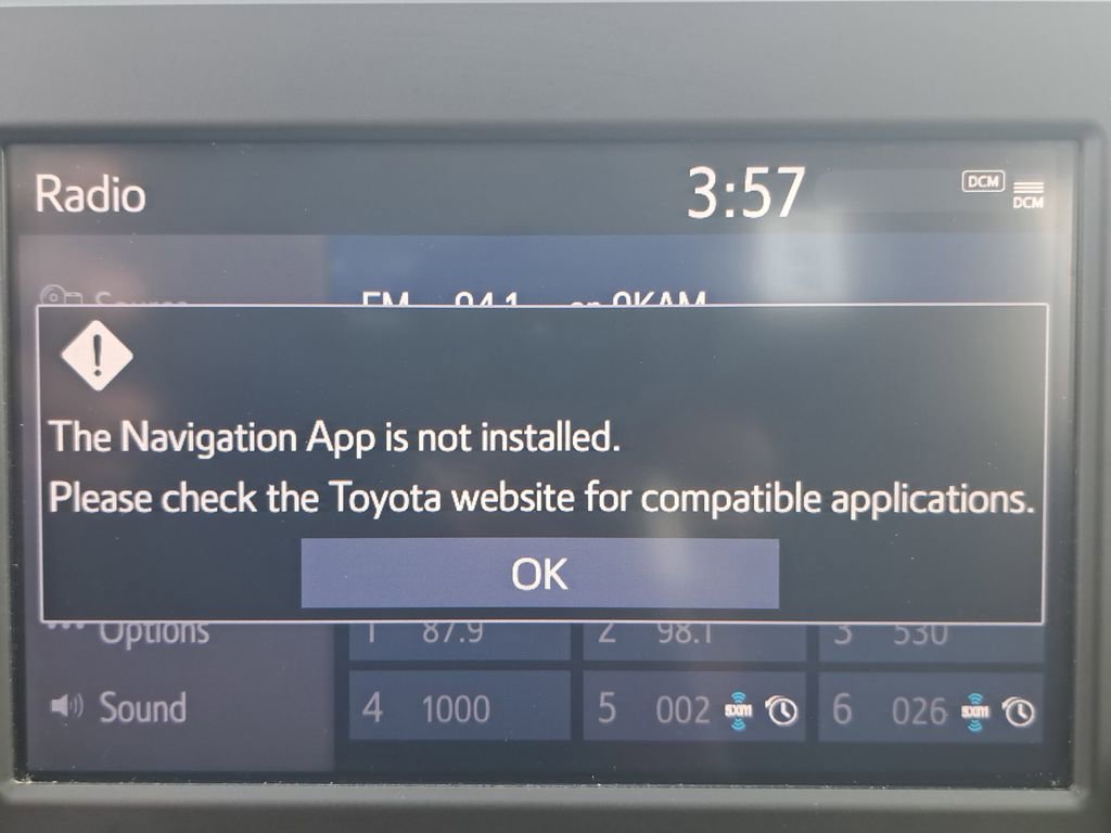 Used 2021 Toyota RAV4 XLE w/ Carpet Mat Package (TMS) AWD/4WD image 25