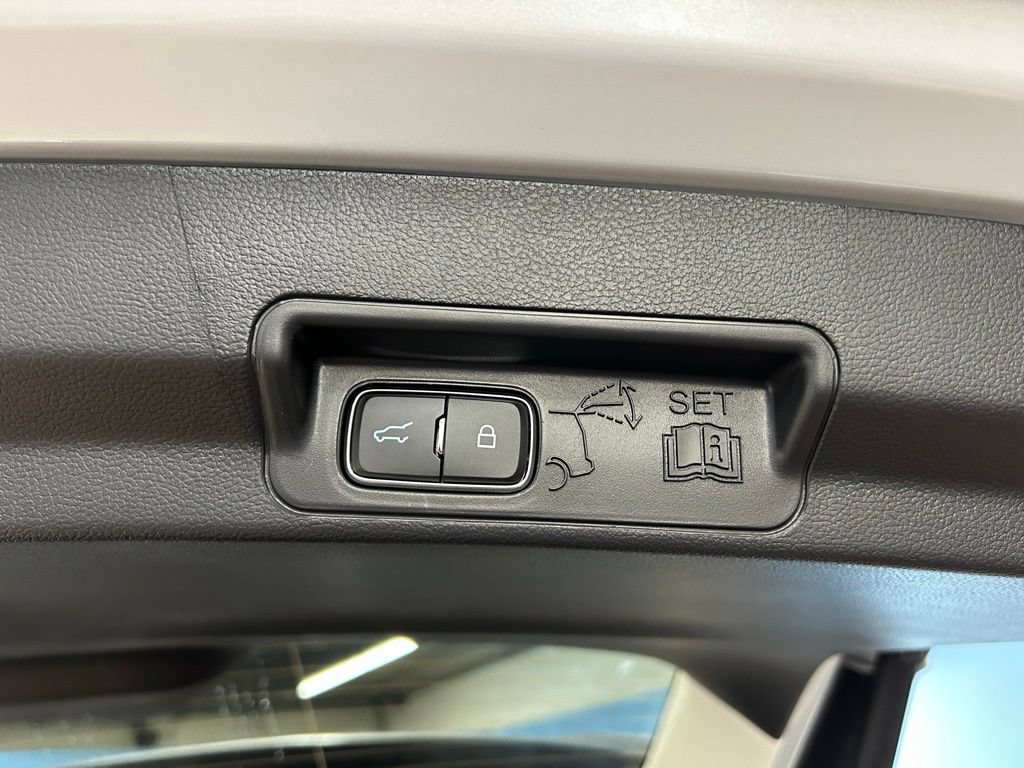 New 2026 Ford Explorer Active w/ Active Comfort Package AWD/4WD image 43