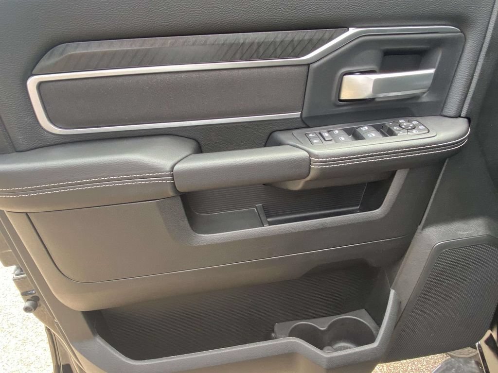 New 2026 RAM 2500 Big Horn AWD/4WD image 14