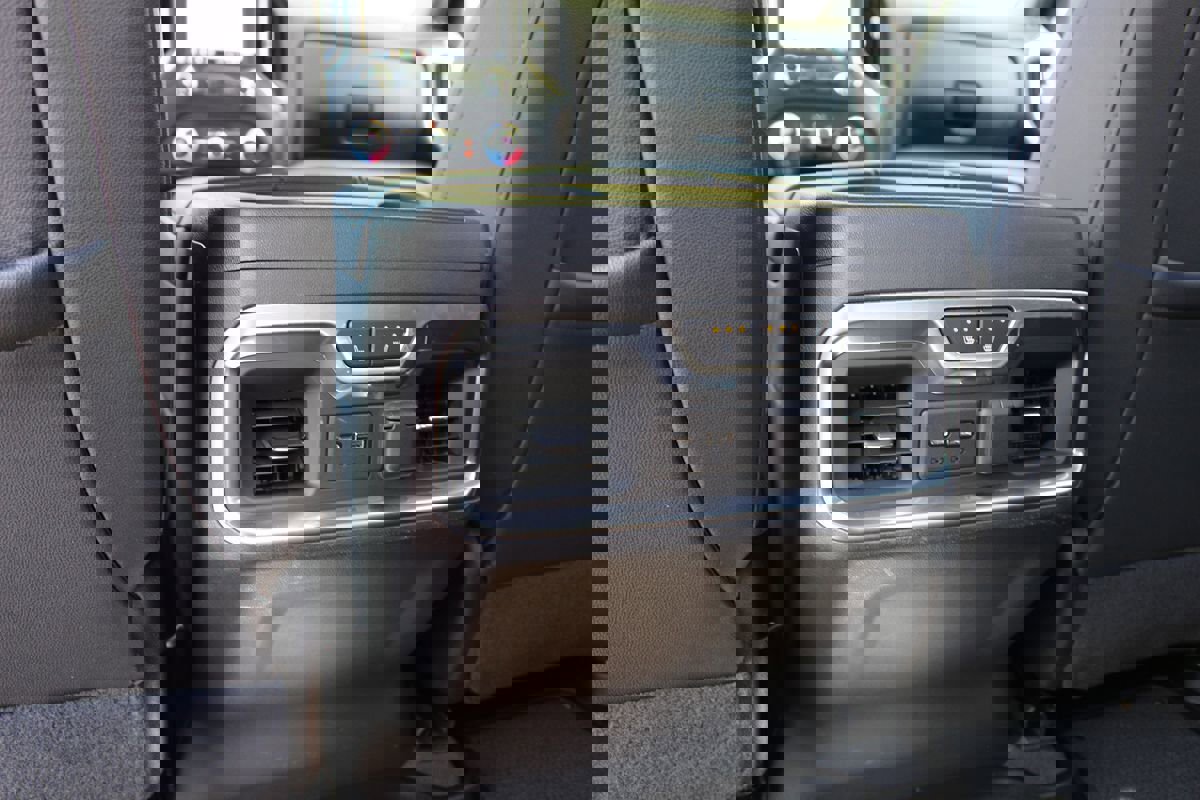 Used 2021 GMC Sierra 1500 AT4 w/ AT4 Preferred Package image 16