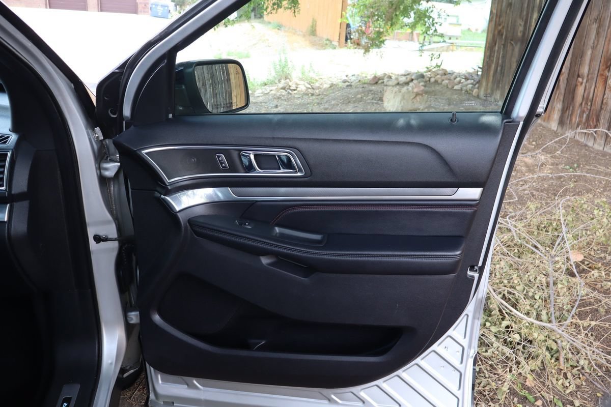 Used 2019 Ford Explorer Sport AWD/4WD image 29