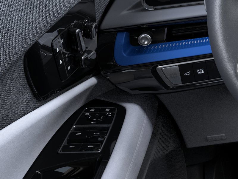 New 2025 Cadillac Optiq Luxury 1 image 25