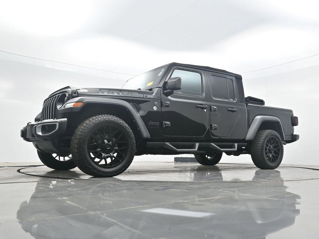 Used 2023 Jeep Gladiator Sport AWD/4WD image 24