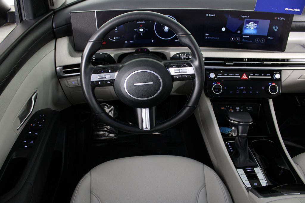Certified 2025 Hyundai Tucson SEL image 4
