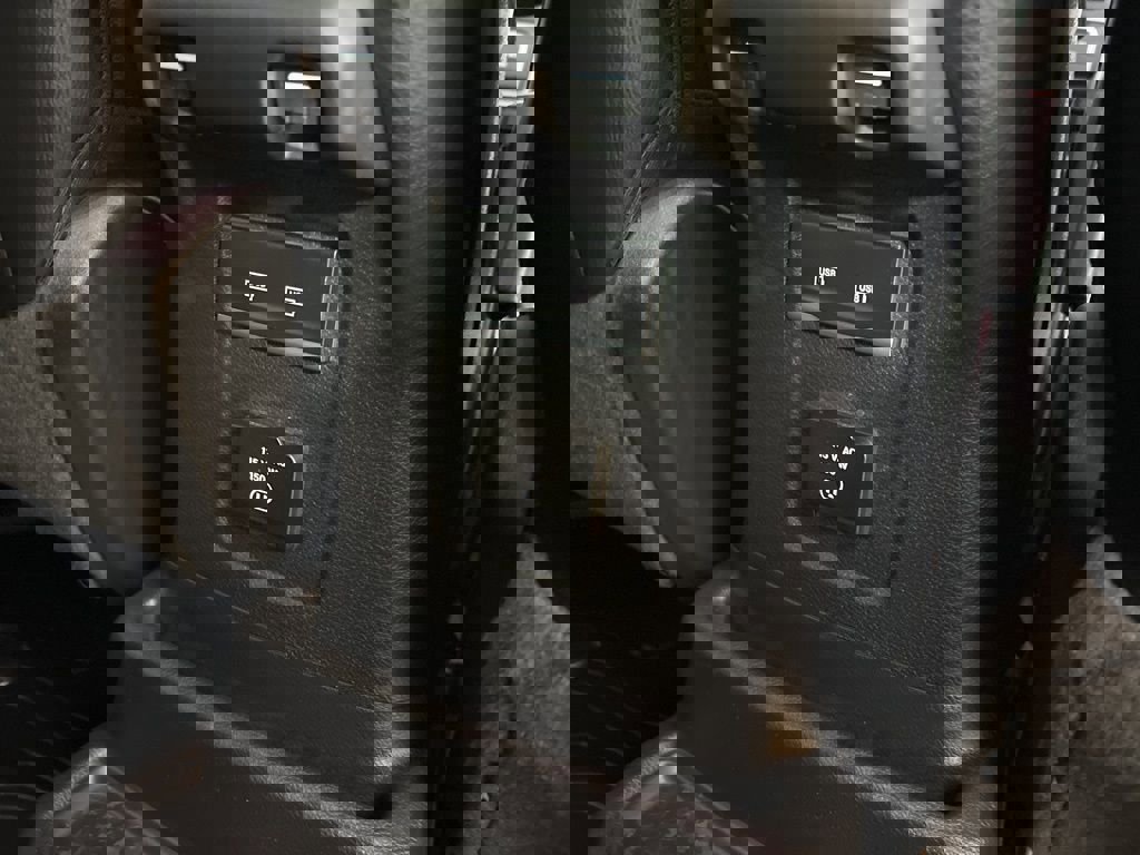 Used 2022 Jeep Wrangler Unlimited Sahara w/ LED Lighting Group image 17