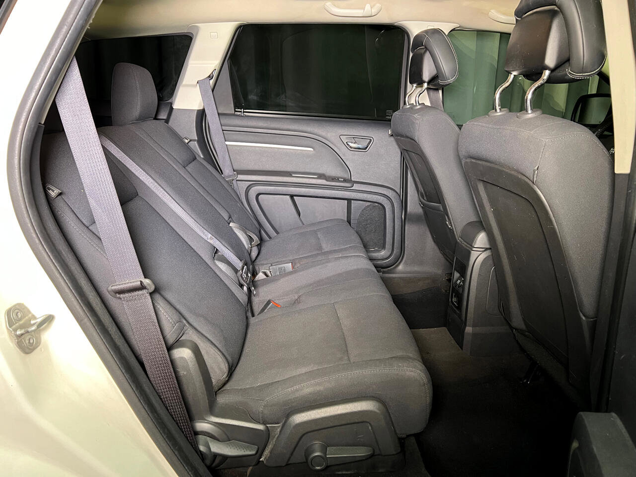 Used 2010 Dodge Journey SXT w/ Flexible Seating Group image 10