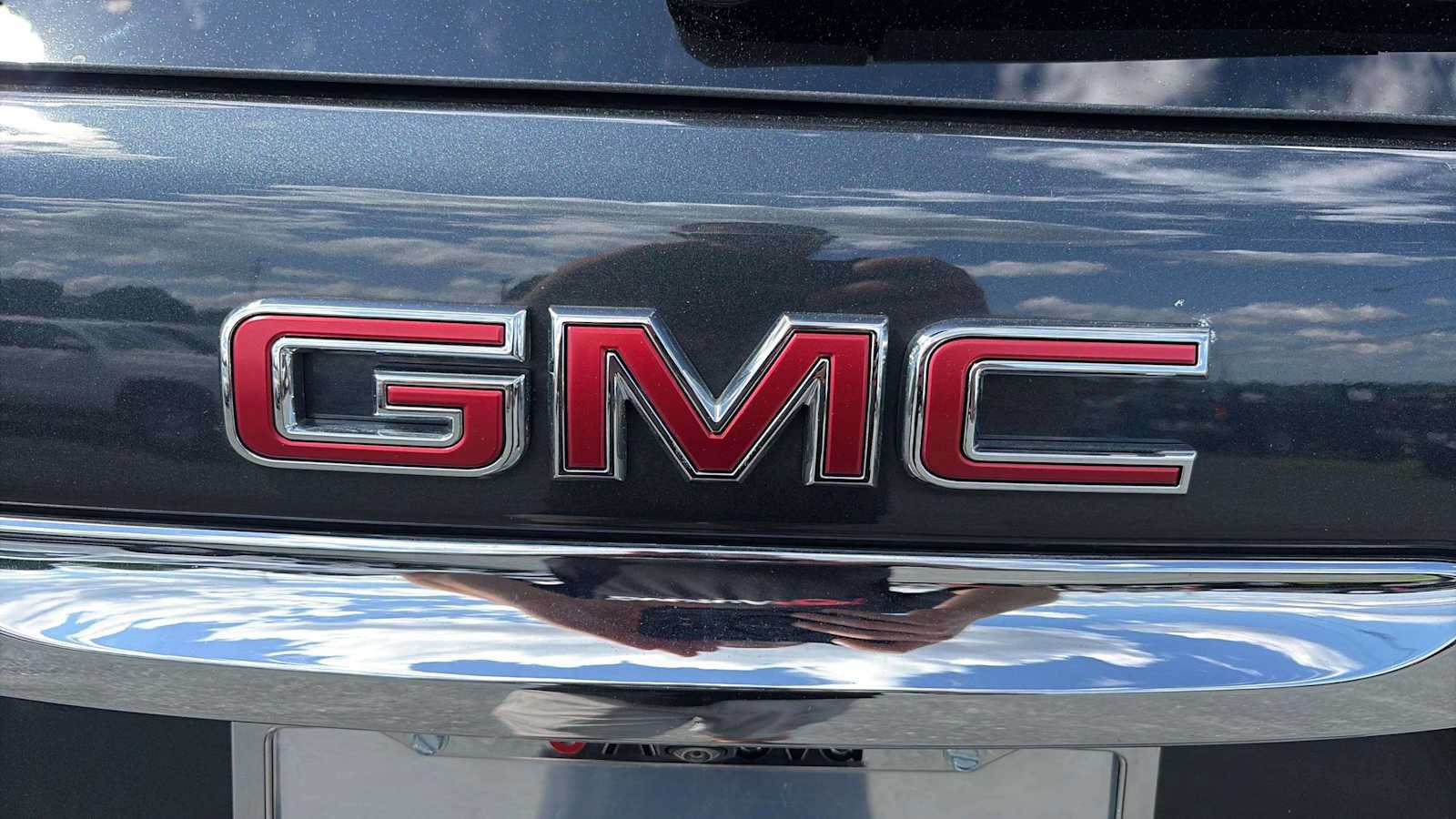 Used 2022 GMC Terrain Denali w/ LPO, Floor Liner Package AWD/4WD image 30