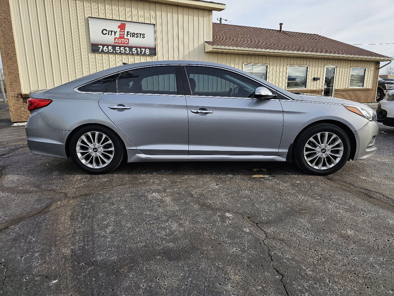 Used 2015 Hyundai Sonata Limited w/ Option Group 06 image 30