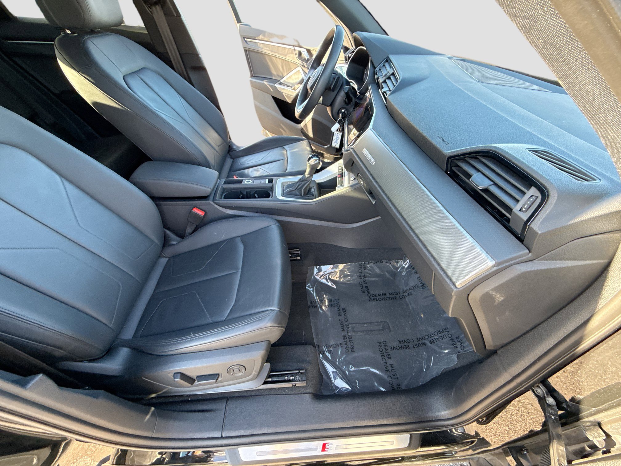 Certified 2025 Audi Q3 2.0T Premium image 14