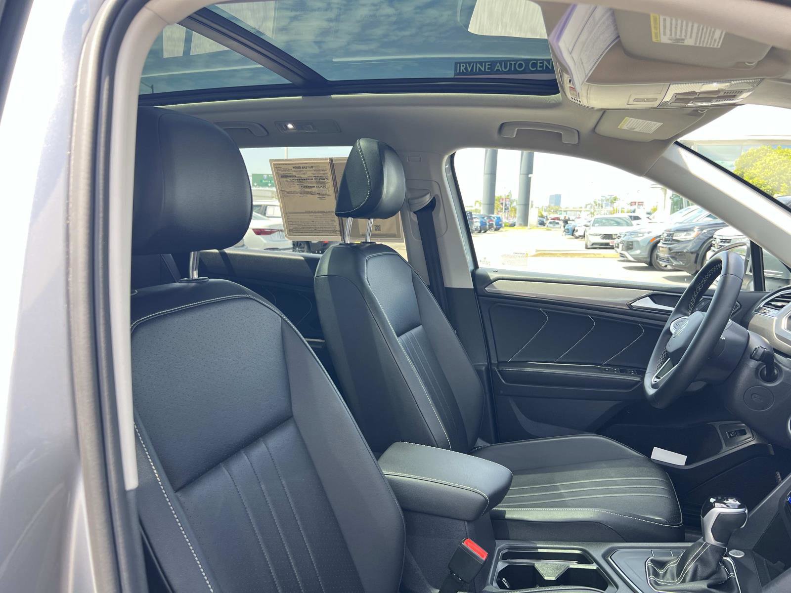 Certified 2023 Volkswagen Tiguan SE w/ Panoramic Sunroof Package FWD image 32