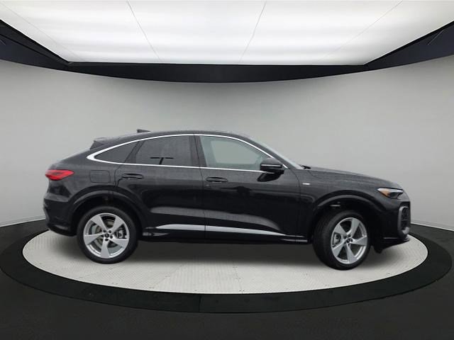 New 2025 Audi Q5 Premium Plus image 8