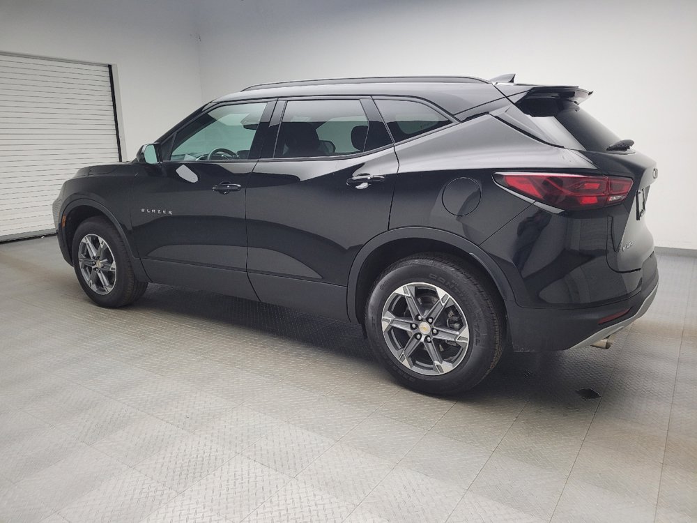 Used 2024 Chevrolet Blazer LT w/ Convenience Package FWD image 3
