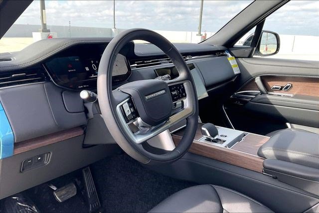 New 2026 Land Rover Range Rover SE image 7