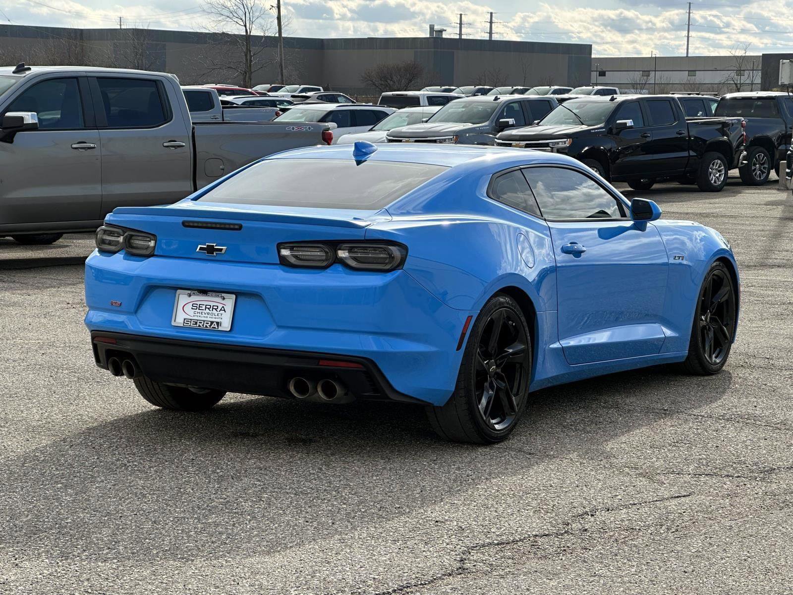 Used 2023 Chevrolet Camaro LT w/ RS Package image 5