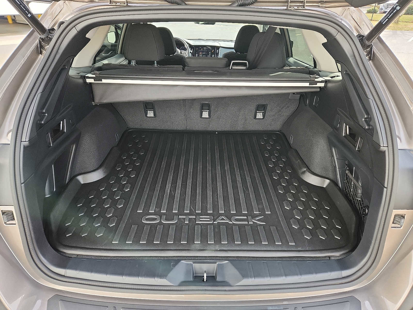 Used 2023 Subaru Outback Premium image 27