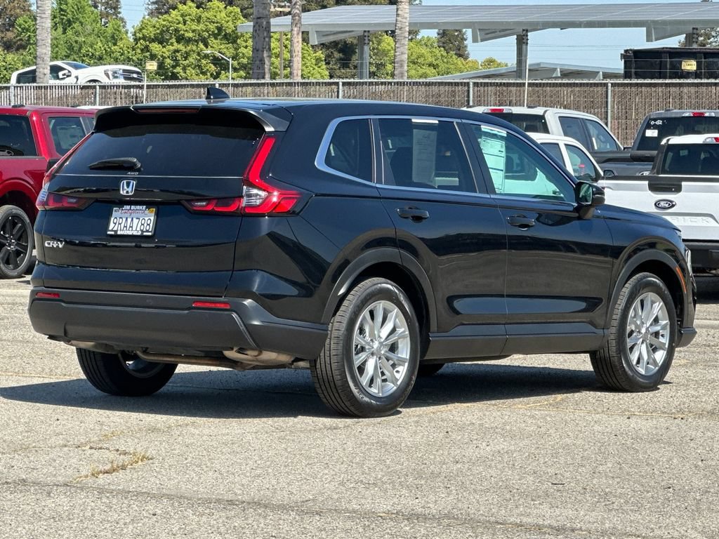 Used 2025 Honda CR-V EX image 3