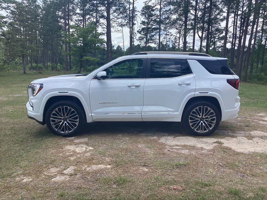 New 2026 GMC Terrain Denali w/ LPO, Floor Liner Package AWD/4WD image 2