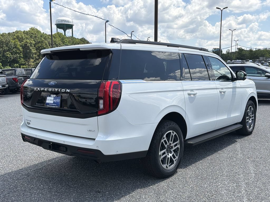 Used 2025 Ford Expedition Max Active AWD/4WD image 7