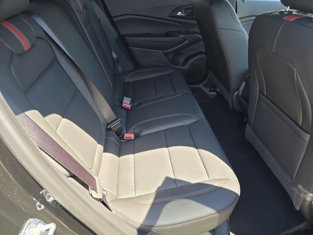 New 2026 Chevrolet Trax RS w/ Sunroof Package FWD image 16
