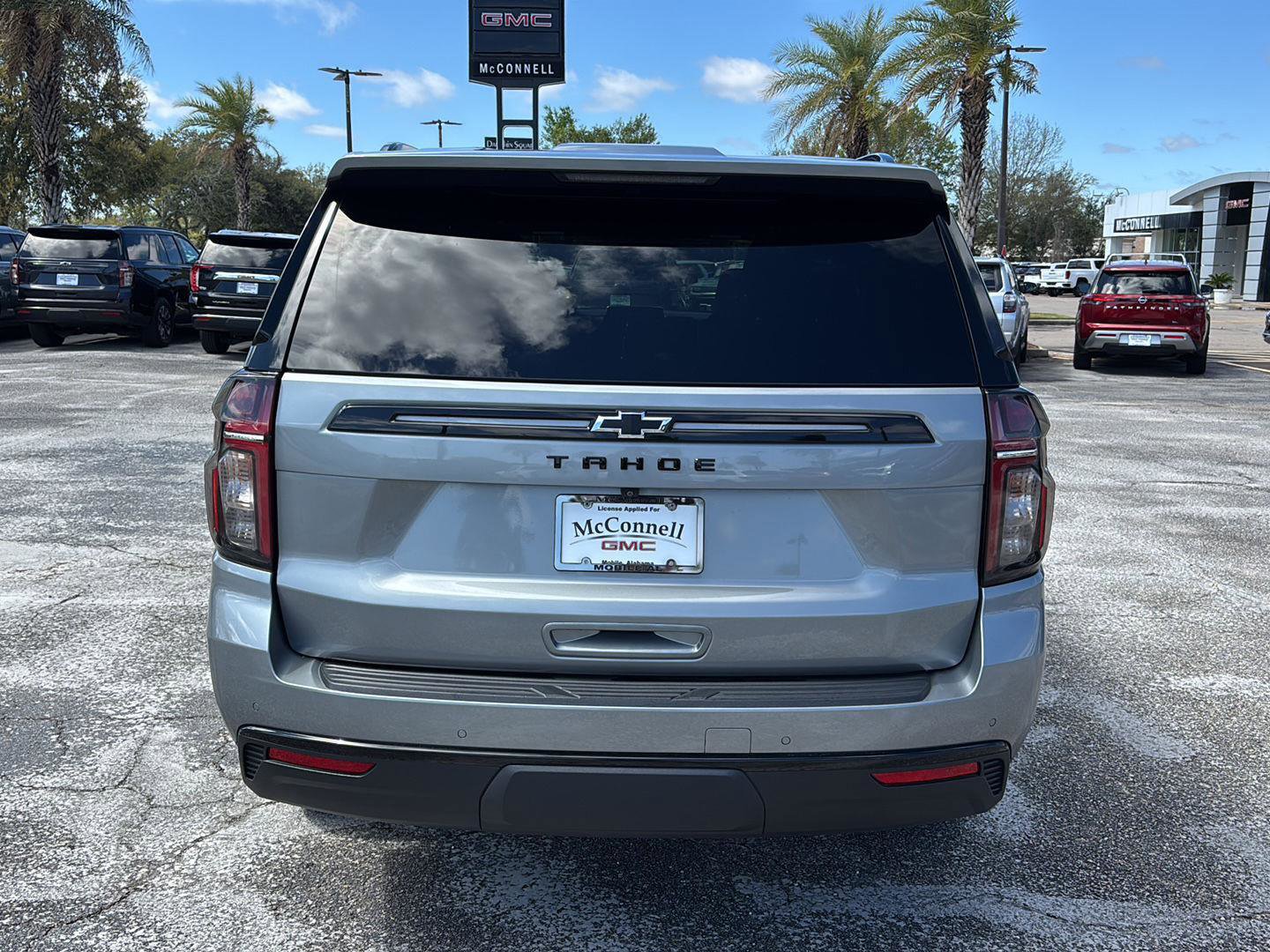 Certified 2023 Chevrolet Tahoe Z71 w/ Luxury Package image 6