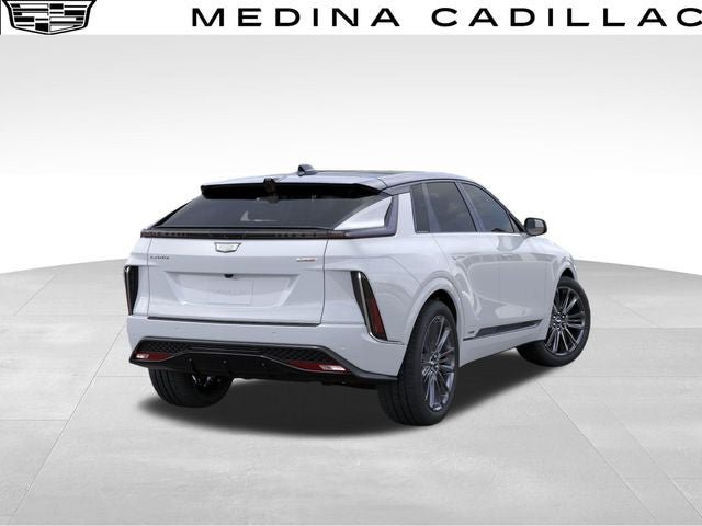 New 2026 Cadillac Lyriq V w/ Exterior Carbon Fiber Package AWD/4WD image 4