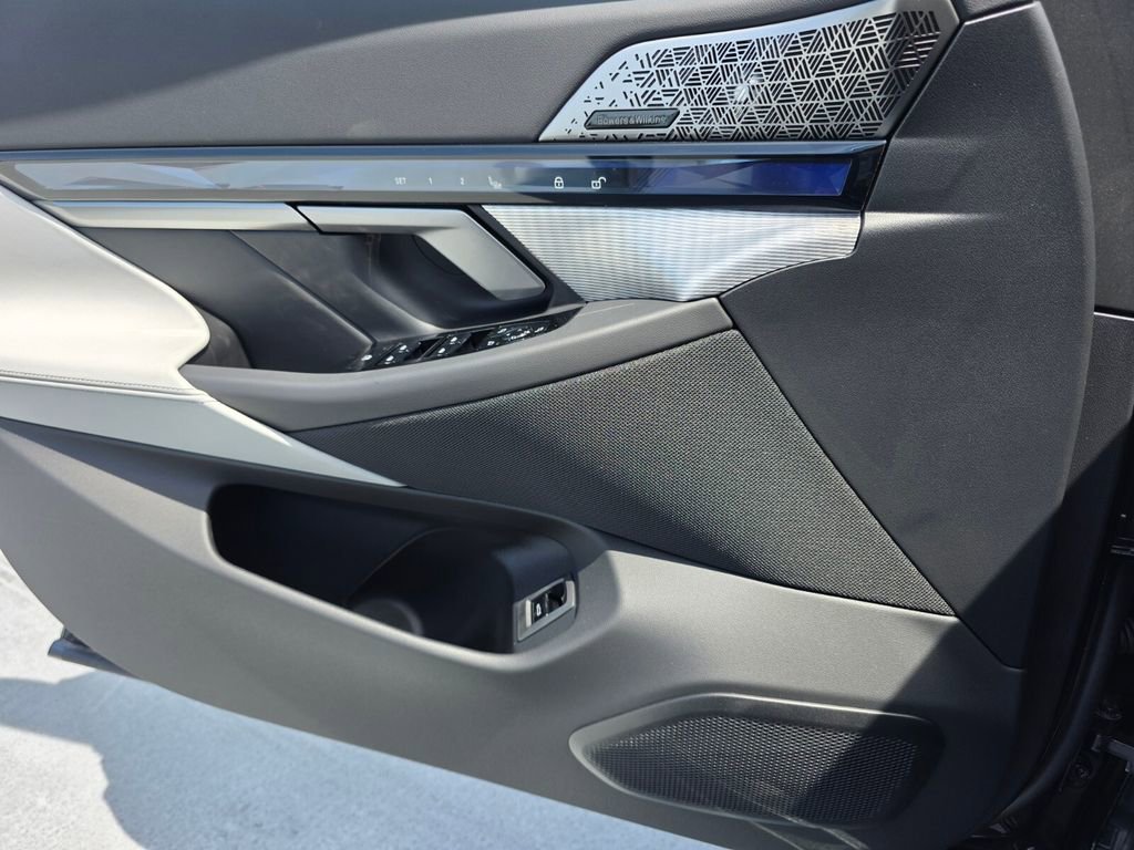 New 2027 BMW M5 Touring AWD/4WD image 18