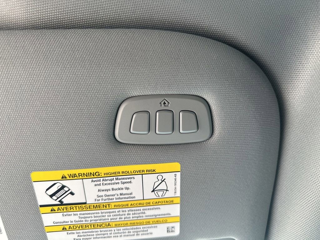 New 2026 Ford F250 Lariat w/ Black Appearance Package image 25