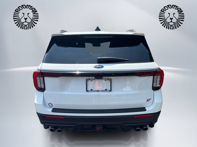 Used 2025 Ford Explorer ST AWD/4WD image 7