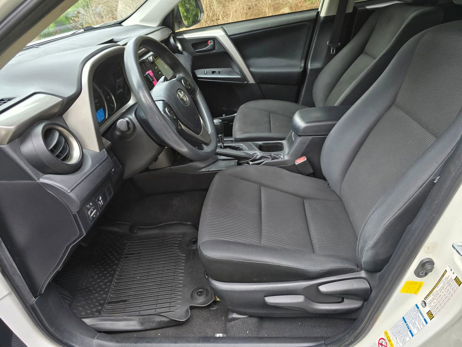 Used 2016 Toyota RAV4 LE AWD/4WD image 21