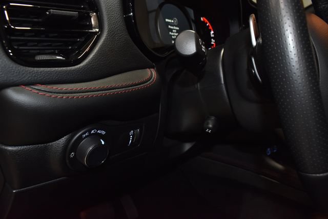 Used 2025 Dodge Durango R/T w/ Blacktop Package AWD/4WD image 21