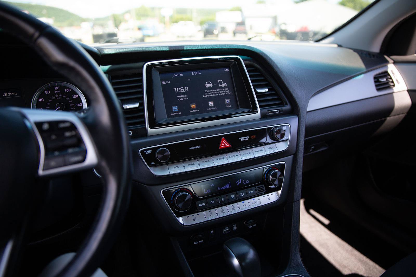 Used 2019 Hyundai Sonata SEL w/ Cargo Package FWD image 13
